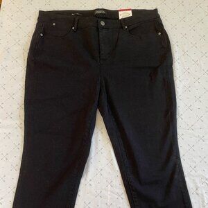 Talbots flawless five-pocket crop black jeans, NWT, size 16w